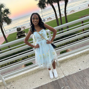 Meet your Posher, Chasity